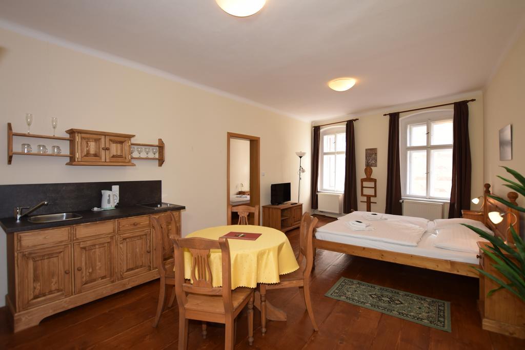 Pension Zamecka Apartma - Castle Apartments Cesky Krumlov Luaran gambar