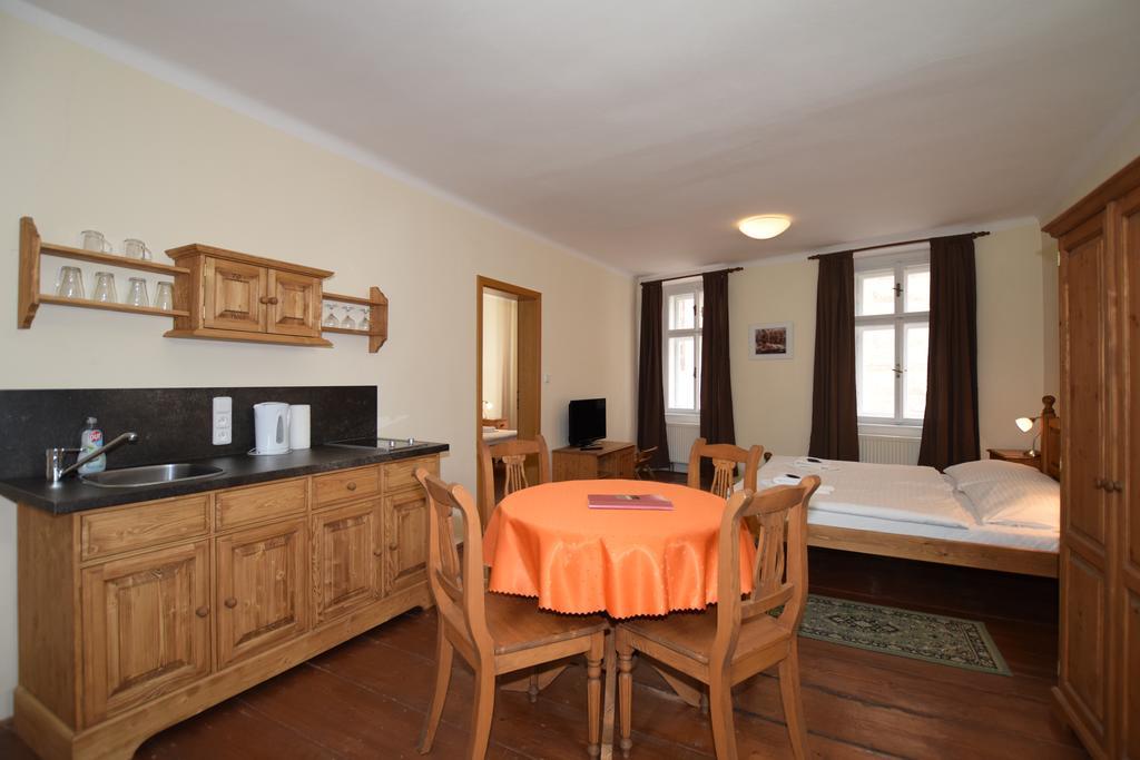 Pension Zamecka Apartma - Castle Apartments Cesky Krumlov Luaran gambar
