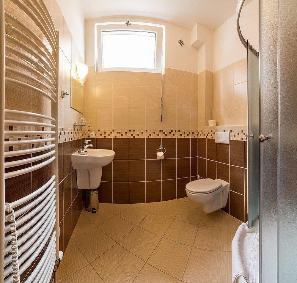 Pension Zamecka Apartma - Castle Apartments Cesky Krumlov Luaran gambar