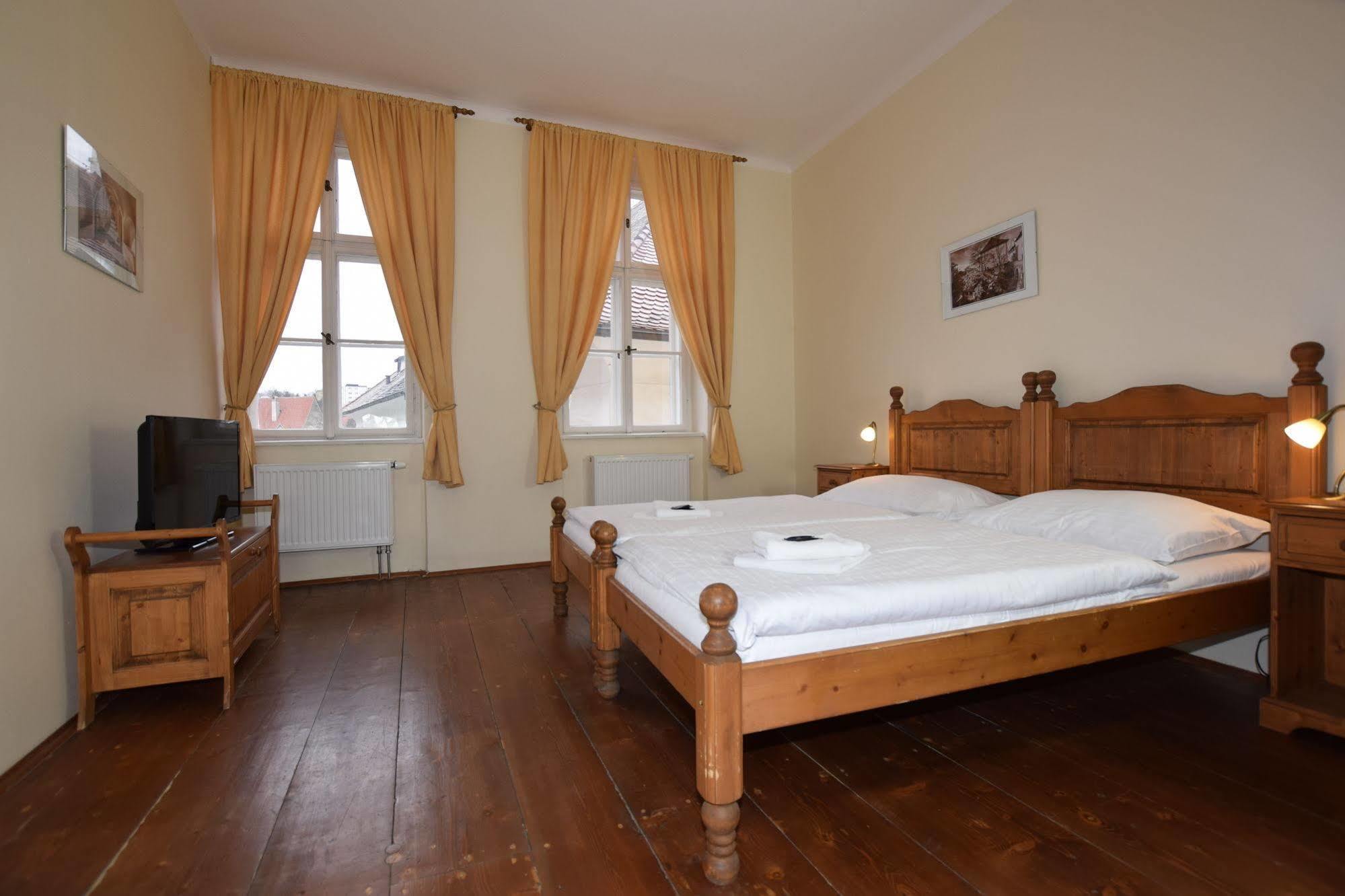Pension Zamecka Apartma - Castle Apartments Cesky Krumlov Luaran gambar