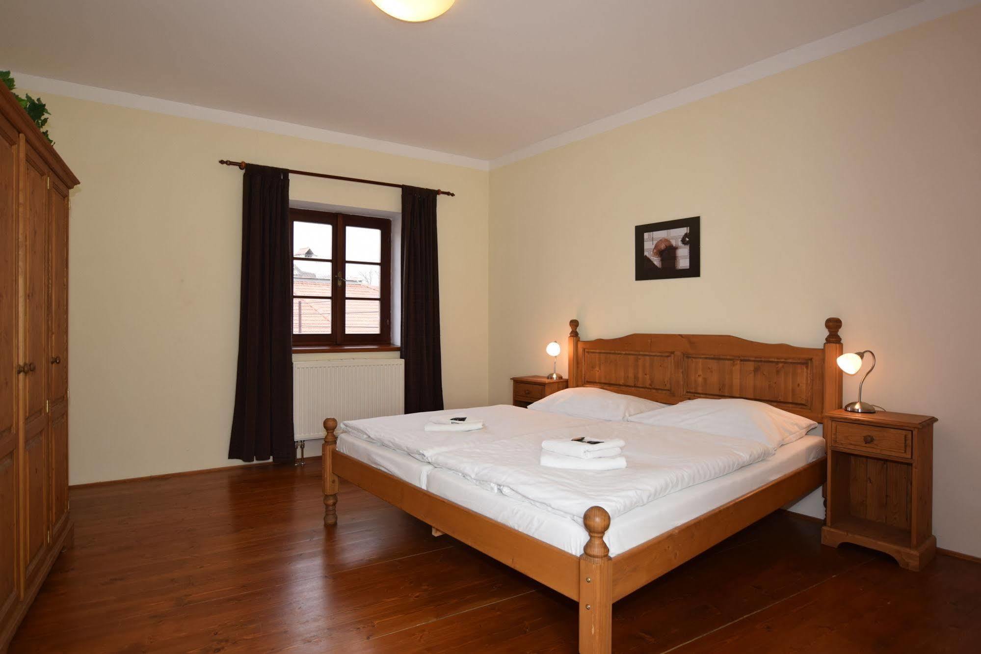 Pension Zamecka Apartma - Castle Apartments Cesky Krumlov Luaran gambar